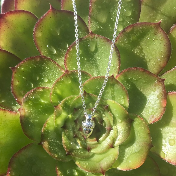 Dainty Silver tone Acorn Necklace - Picture 6 of 7